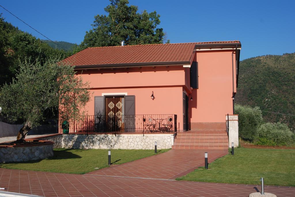 Отель Casa Mariu Сала-Консилина Экстерьер фото